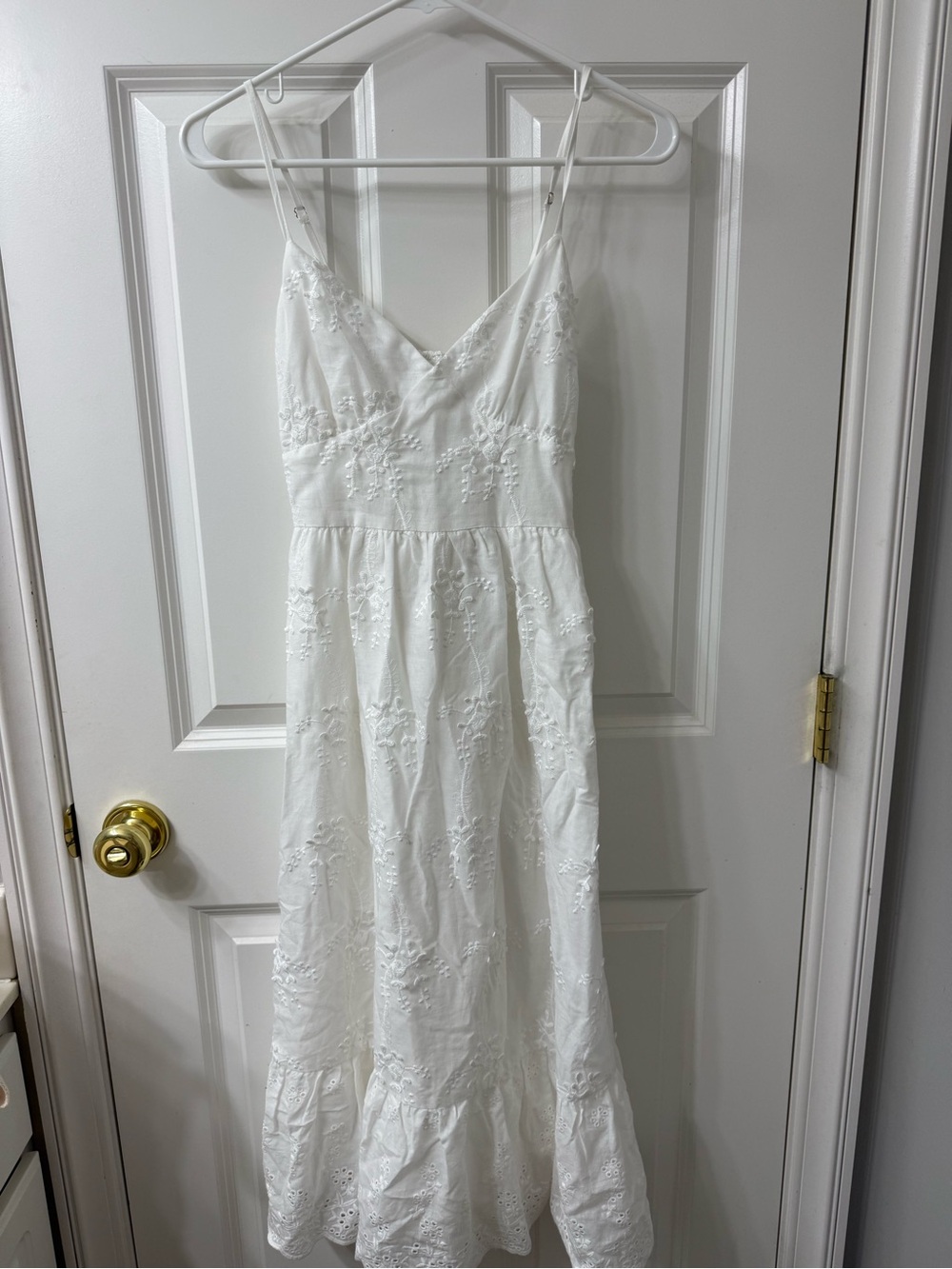 White Altard state dress